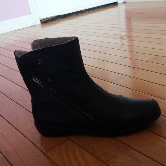 Boots - Picture 2 of 4